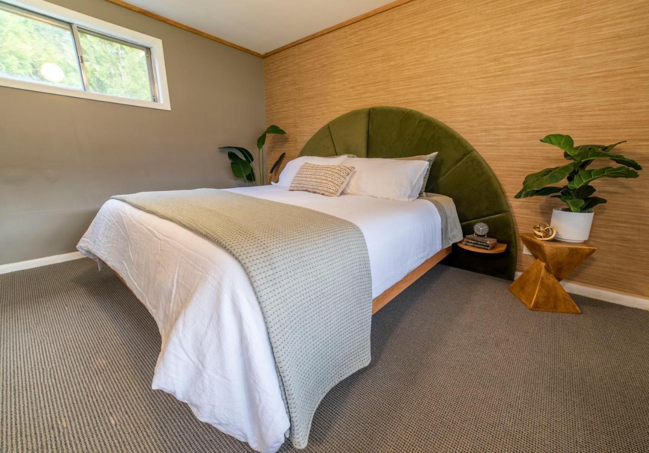 The Springs Motel New Ashford Екстериор снимка