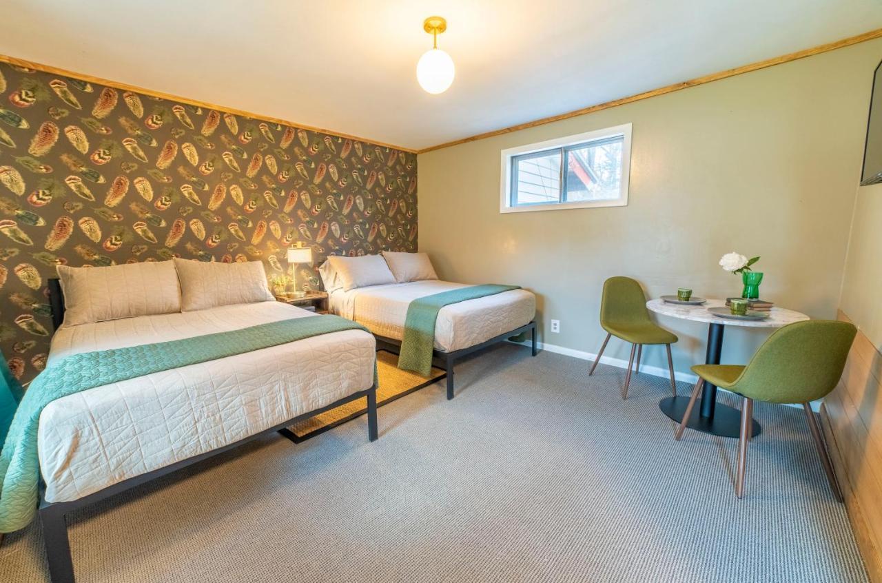 The Springs Motel New Ashford Екстериор снимка