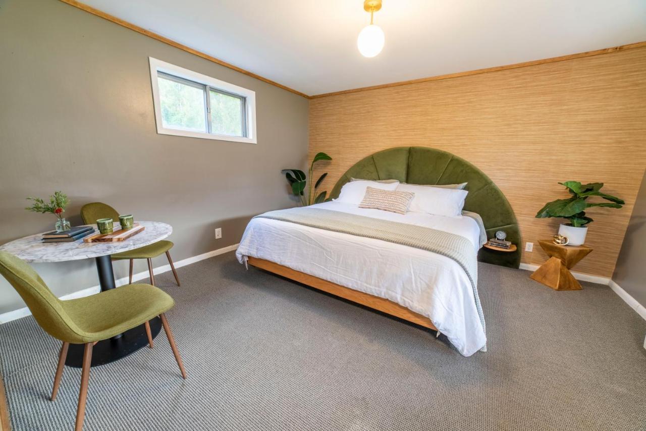 The Springs Motel New Ashford Екстериор снимка